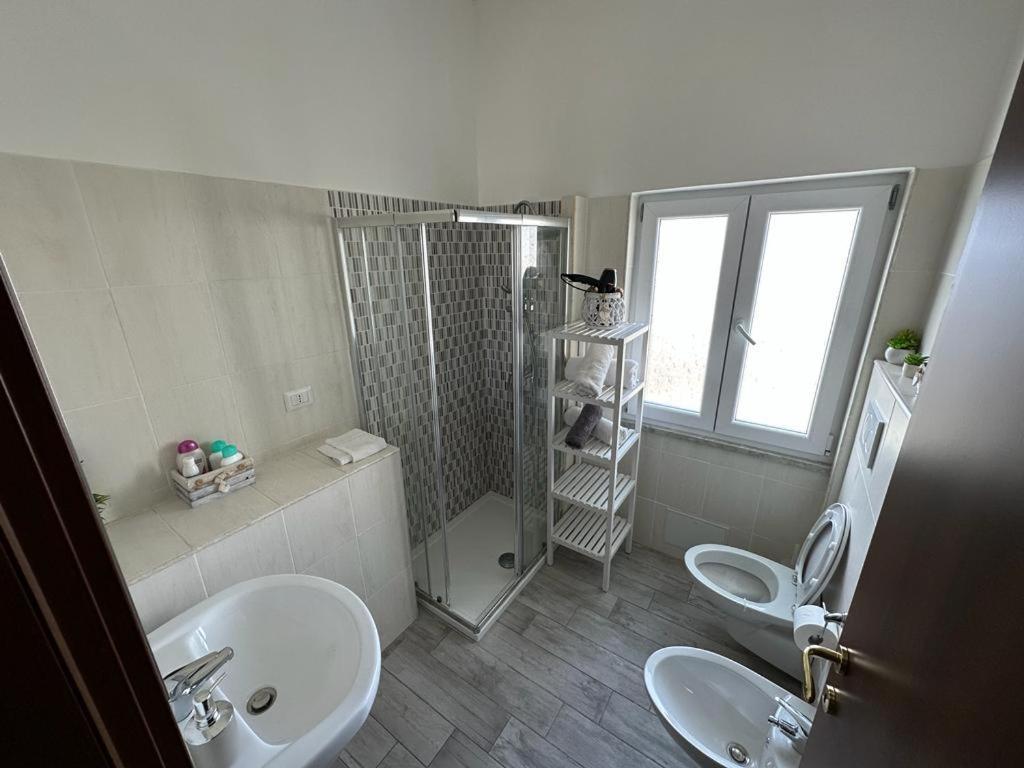 Mondo House Fiumicino Esterno foto